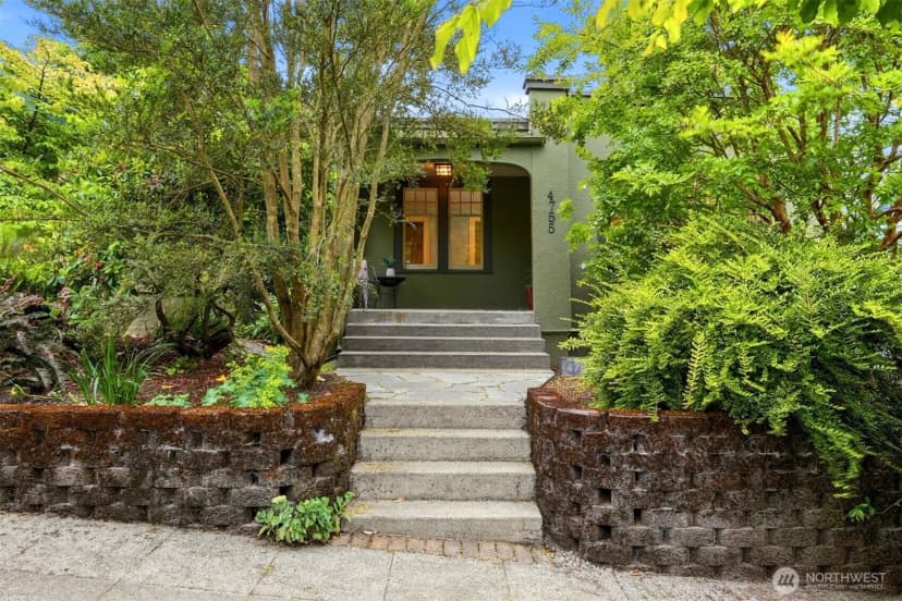 Property photo for 4755 39th Avenue S, Seattle
