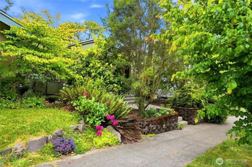 Property photo for 4755 39th Avenue S, Seattle photo 28