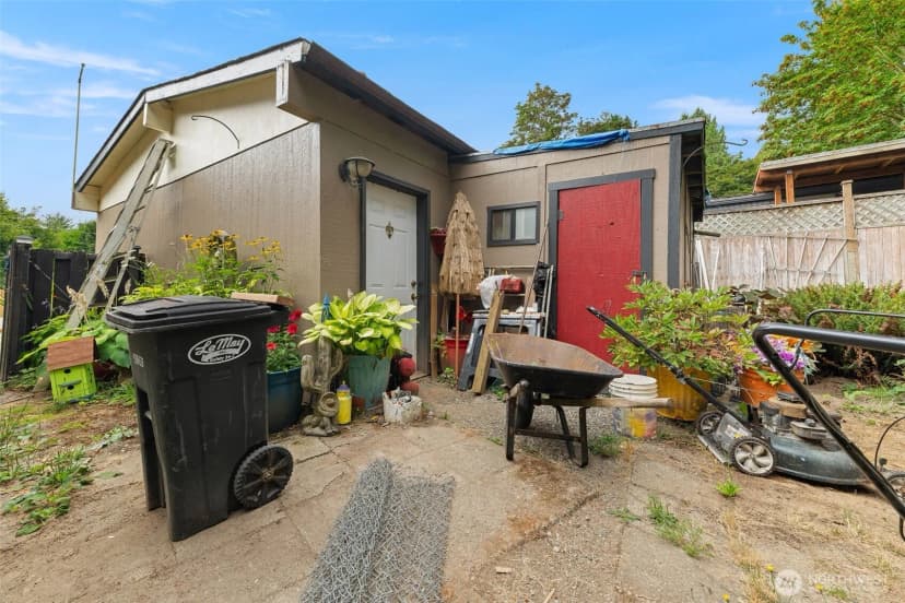 Property photo for 11540 6th Avenue Se, Olympia photo 31