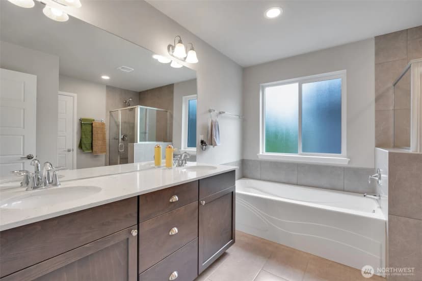 Property photo for 32670 Stuart Avenue Se, Black Diamond photo 29