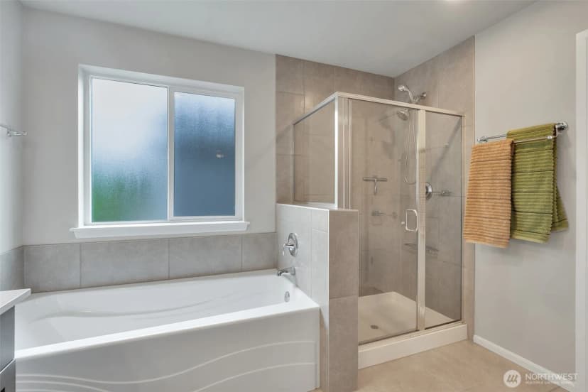 Property photo for 32670 Stuart Avenue Se, Black Diamond photo 30