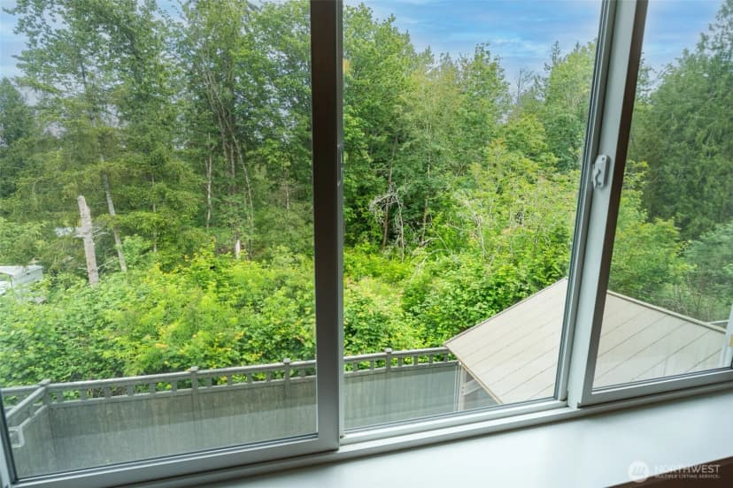 Property photo for 32670 Stuart Avenue Se, Black Diamond photo 32