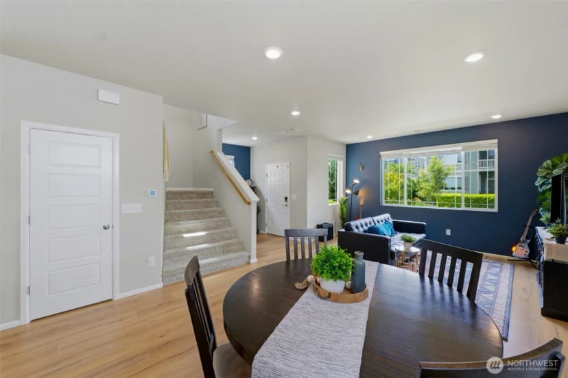 Property photo for 32467 Tolmie Lane, Black Diamond photo 9