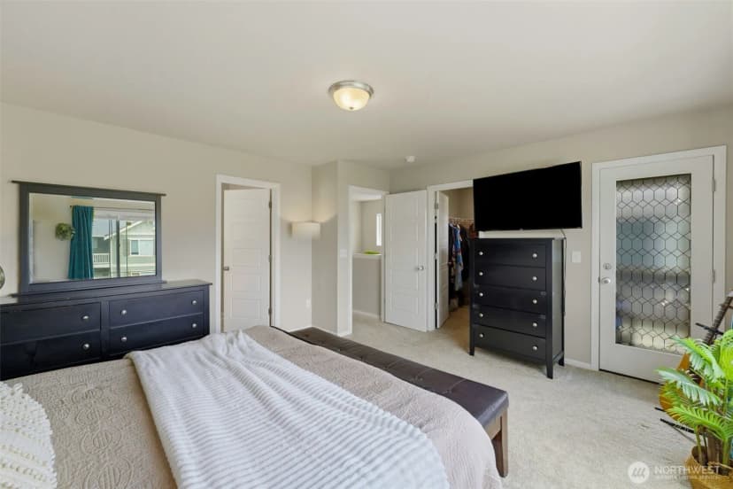 Property photo for 32467 Tolmie Lane, Black Diamond photo 22