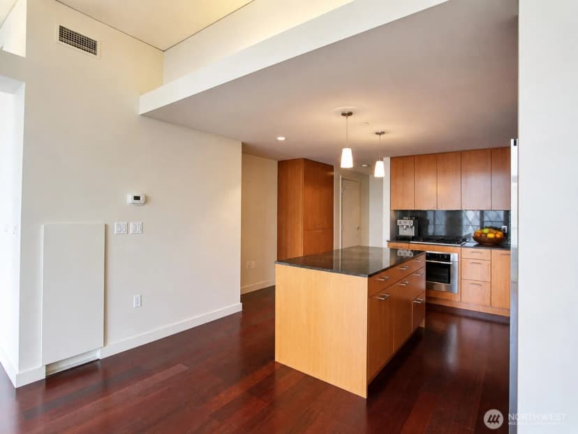 Property photo for 909 5th Avenue #1103, Seattle photo 6