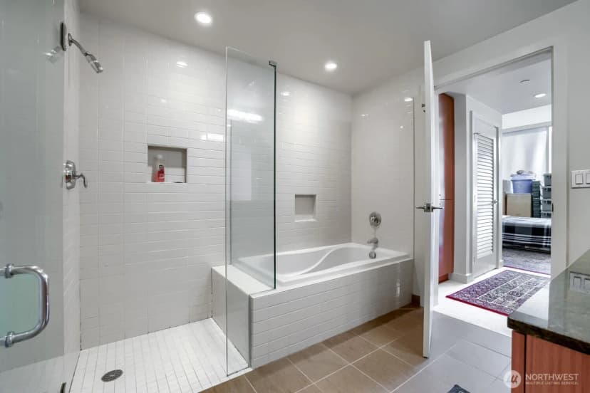 Property photo for 909 5th Avenue #1103, Seattle photo 14