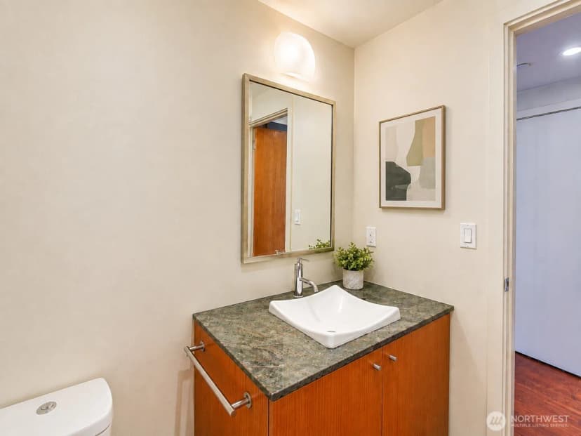Property photo for 909 5th Avenue #1103, Seattle photo 11