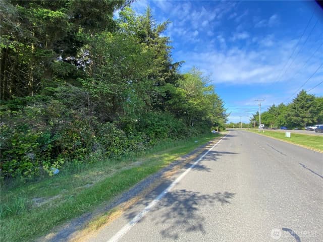Property photo for 888 Ocean Shores Boulevard, Ocean Shores photo 3