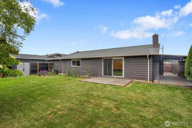 Property photo for 24415 14th Avenue S, Des Moines photo 4