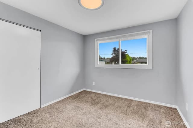 Property photo for 24415 14th Avenue S, Des Moines photo 5
