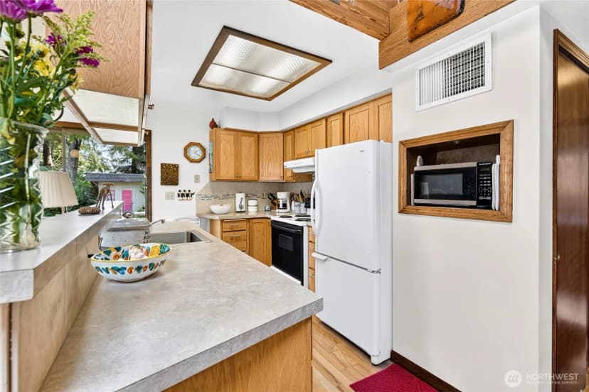 Property photo for 1907 194th Street, Long Beach photo 6