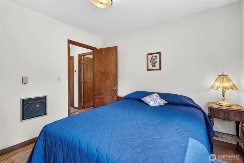 Property photo for 1907 194th Street, Long Beach photo 12