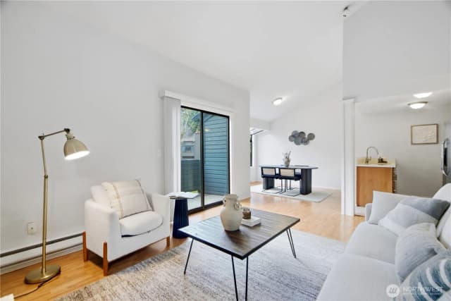 Property photo for 10013 Ne 123rd Street #f-c, Kirkland photo 4