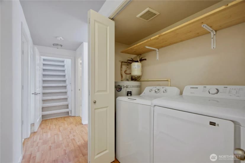 Property photo for 10013 Ne 123rd Street #f-c, Kirkland photo 22