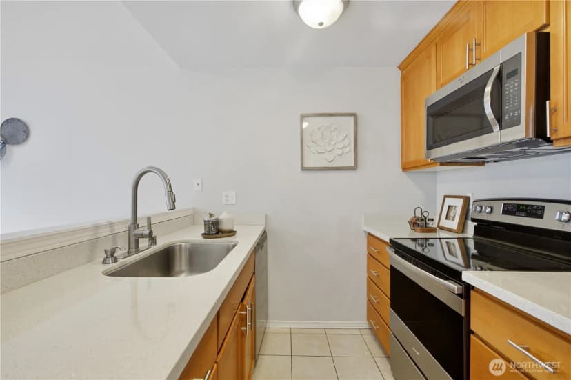 Property photo for 10013 Ne 123rd Street #f-c, Kirkland photo 10