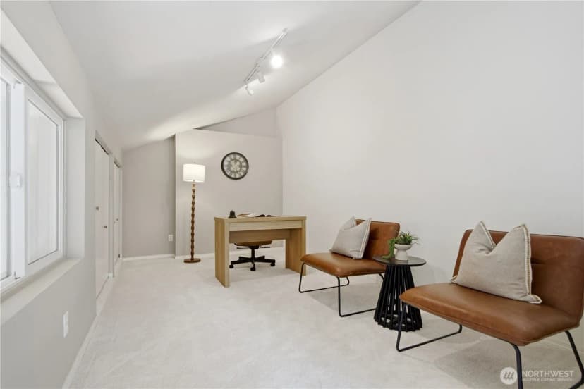 Property photo for 10013 Ne 123rd Street #f-c, Kirkland photo 17