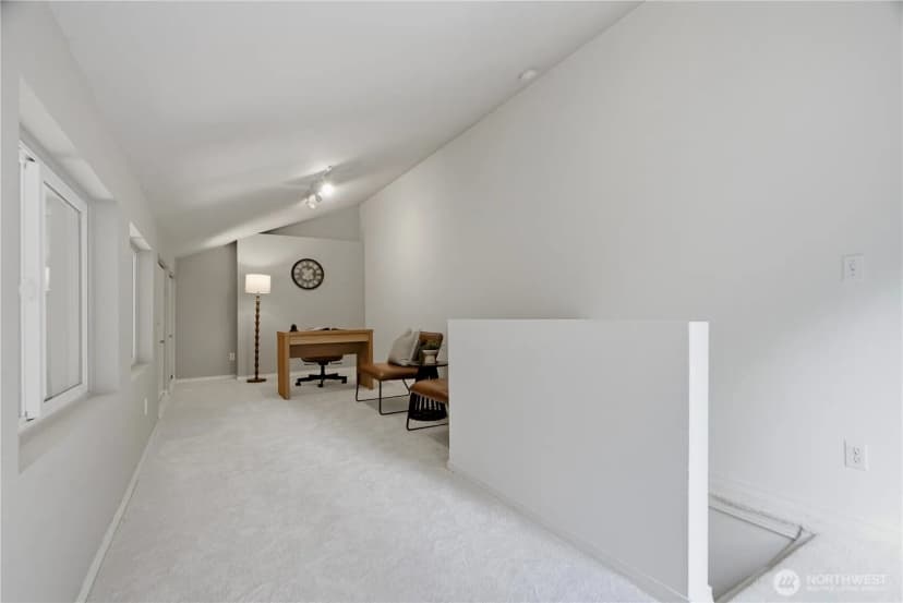 Property photo for 10013 Ne 123rd Street #f-c, Kirkland photo 16