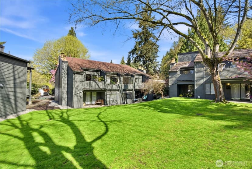 Property photo for 10013 Ne 123rd Street #f-c, Kirkland photo 20