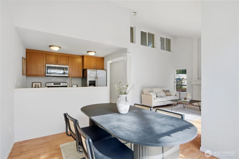 Property photo for 10013 Ne 123rd Street #f-c, Kirkland photo 8
