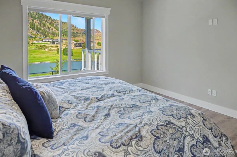 Property photo for 22 Frontage Road, Pateros photo 9