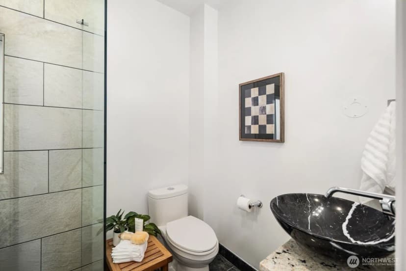 Property photo for 3443 21st Avenue W, Seattle photo 23