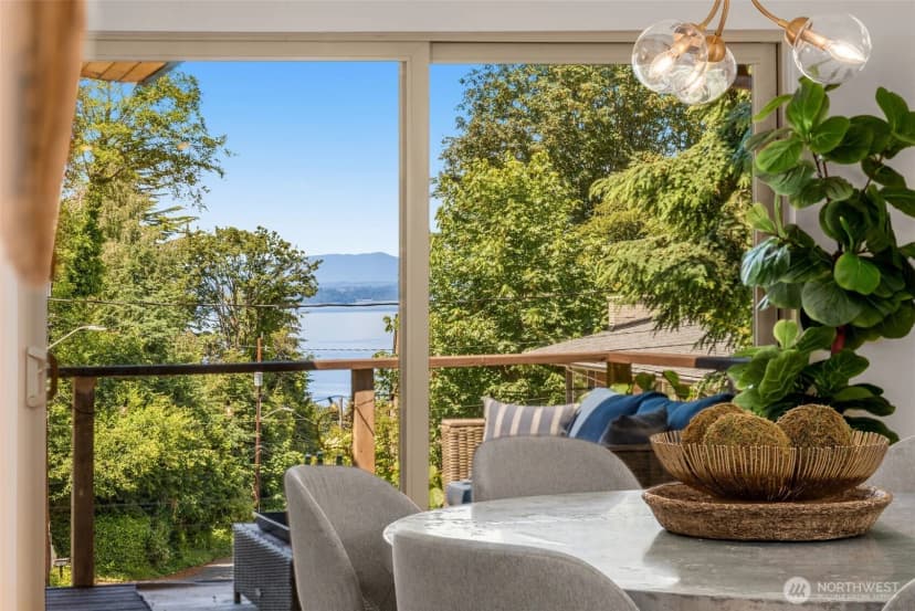 Property photo for 4000 Sw Myrtle Street, Seattle photo 6