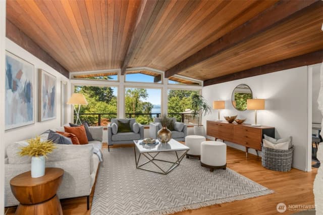 Property photo for 4000 Sw Myrtle Street, Seattle