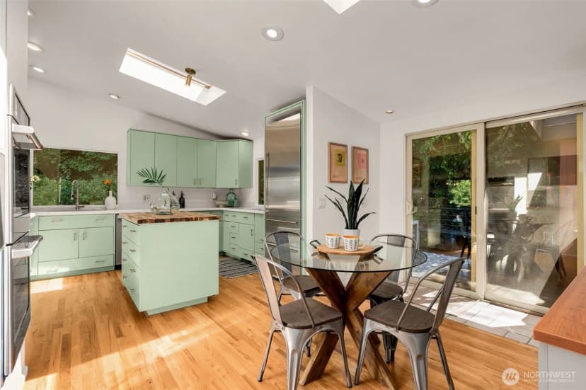 Property photo for 4000 Sw Myrtle Street, Seattle photo 11