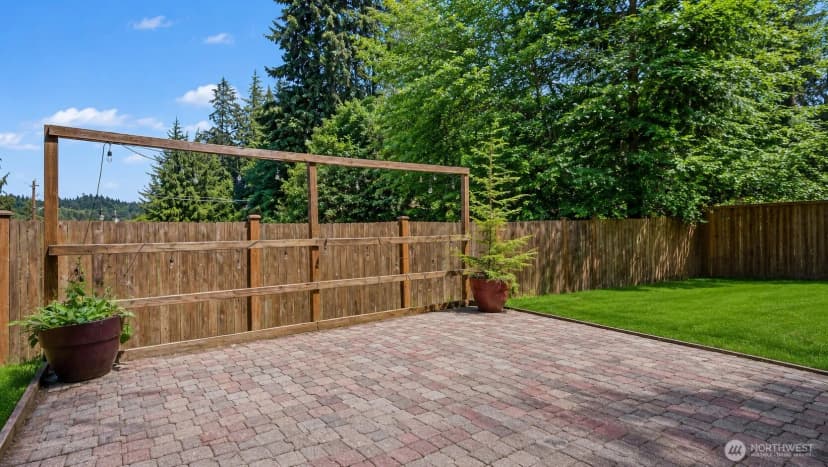 Property photo for 16533 2nd Park Se, Bothell photo 4