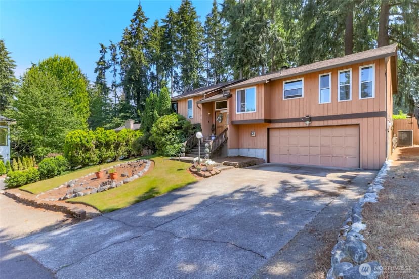 Property photo for 3542 71st Avenue W, University Place photo 2