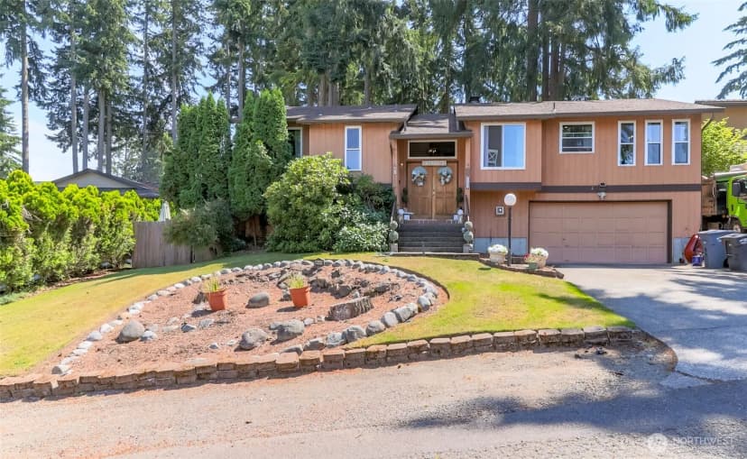 Property photo for 3542 71st Avenue W, University Place