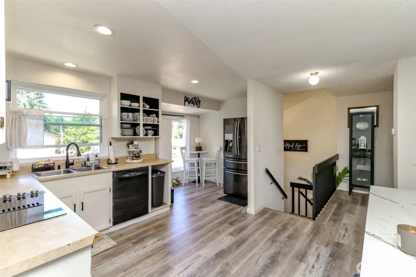 Property photo for 3542 71st Avenue W, University Place photo 10