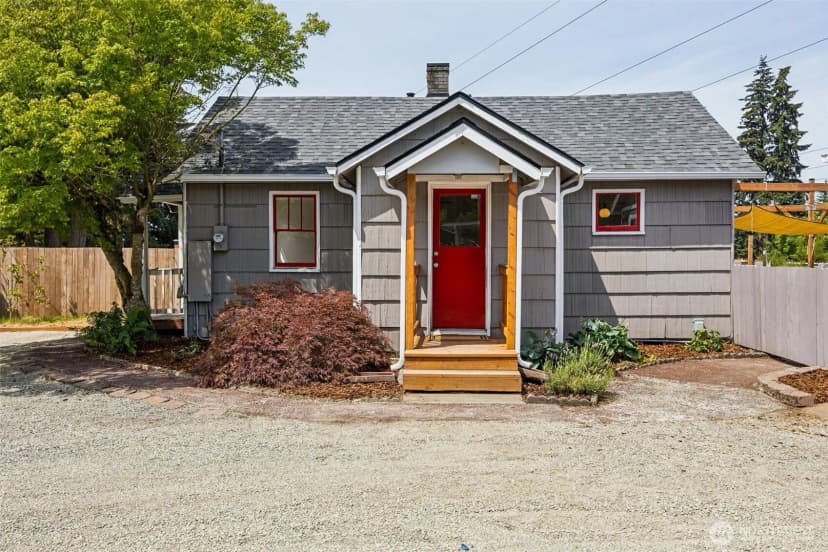 Property photo for 11101 122nd St E, Puyallup