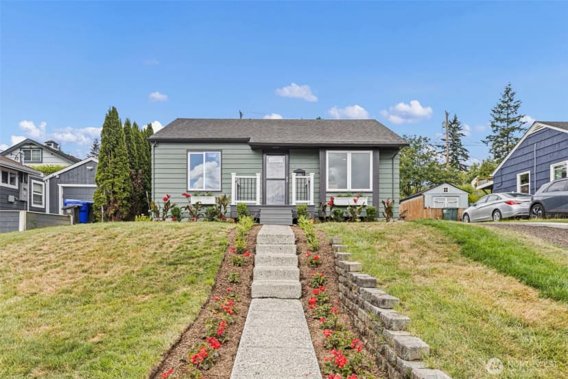 Property photo for 1624 Pine Street #1, Everett