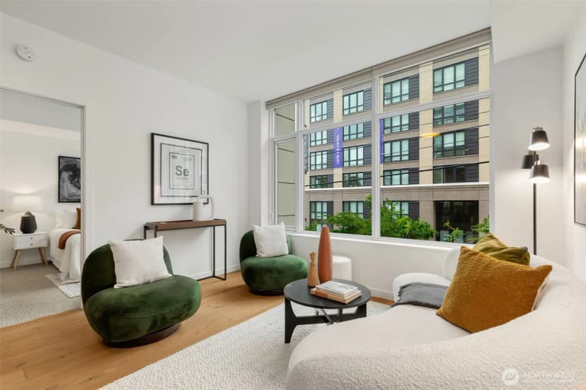 Property photo for 1321 Seneca Street #202, Seattle photo 2