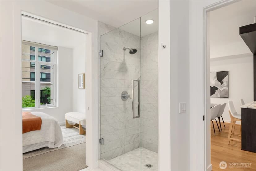 Property photo for 1321 Seneca Street #202, Seattle photo 10
