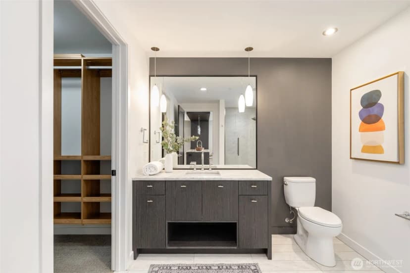 Property photo for 1321 Seneca Street #202, Seattle photo 9