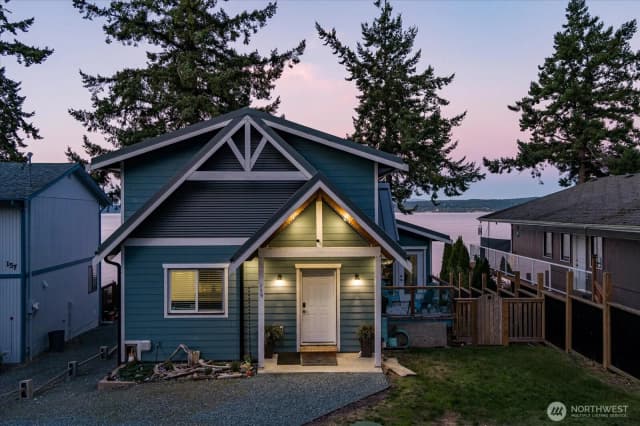 Property photo for 159 S Harrington Lagoon Road, Coupeville photo 2