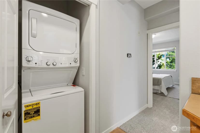 Property photo for 1392 Huckleberry Cir, Issaquah photo 19