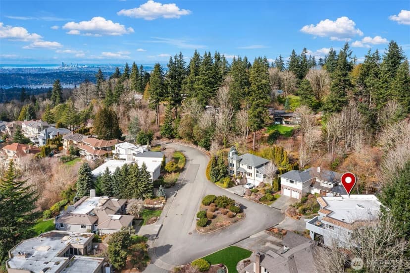 Property photo for 14740 Se 56th Street, Bellevue photo 2