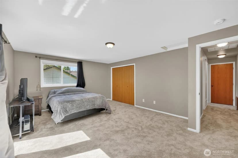 Property photo for 6898 Golf View Drive, Lynden photo 24