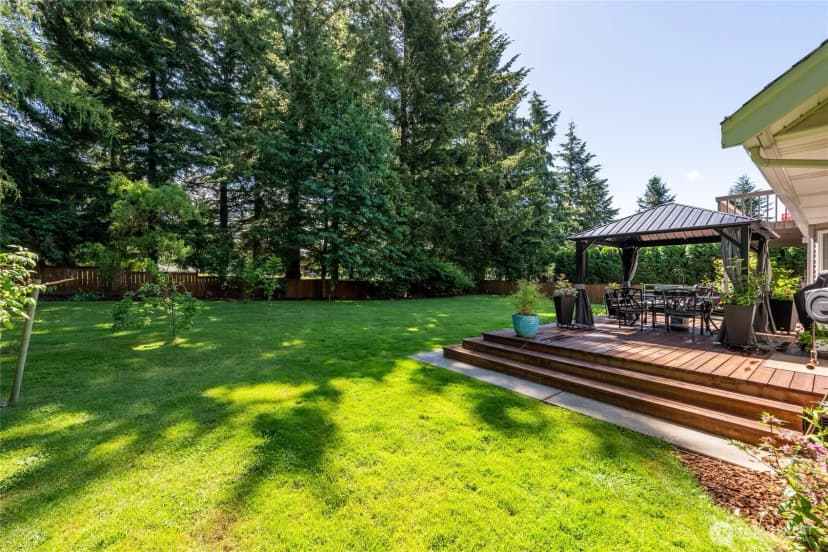 Property photo for 6898 Golf View Drive, Lynden photo 31