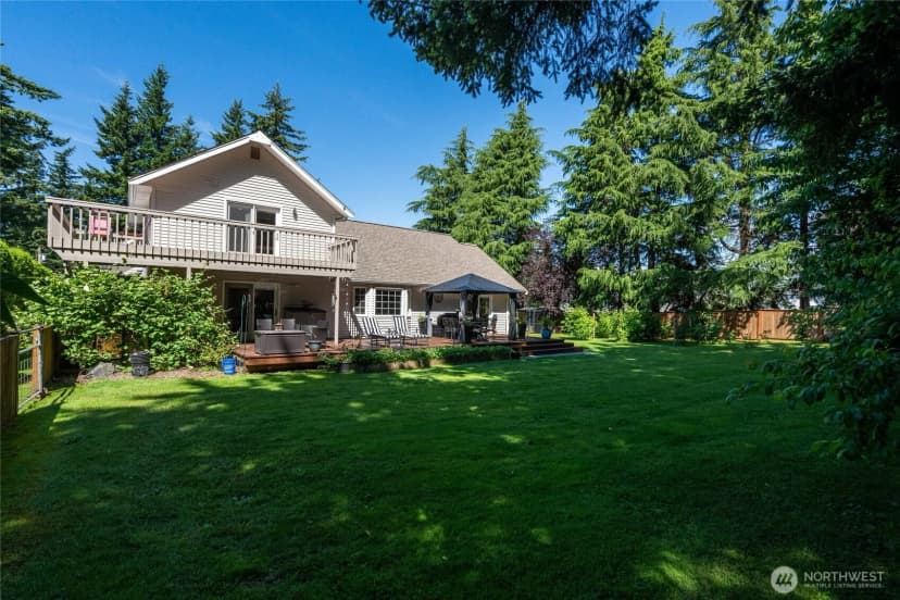 Property photo for 6898 Golf View Drive, Lynden photo 33