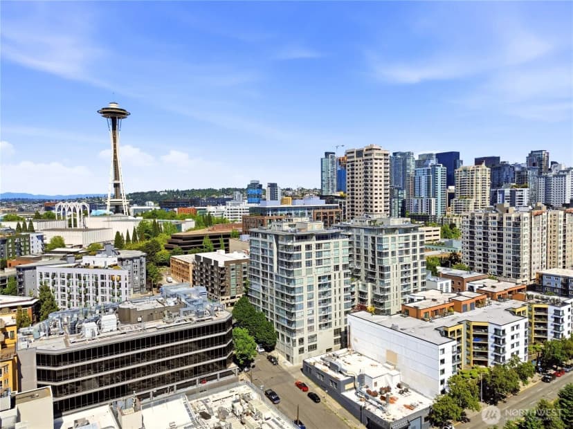 Property photo for 2929 1st Avenue #817, Seattle photo 2
