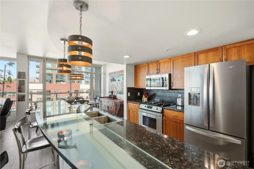 Property photo for 2929 1st Avenue #817, Seattle photo 9