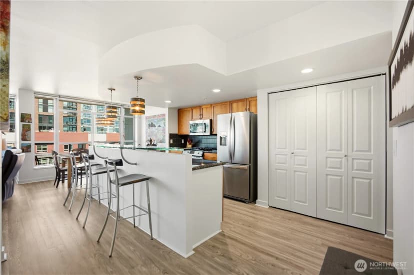 Property photo for 2929 1st Avenue #817, Seattle photo 21