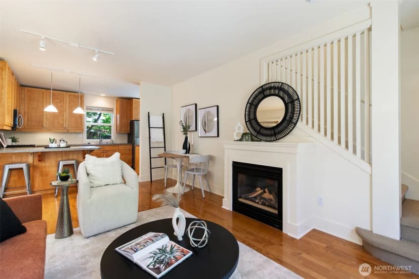 Property photo for 6318 5th Avenue Ne #c, Seattle photo 5