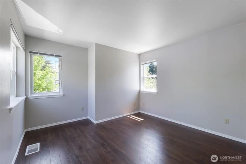Property photo for 11520 Maple Court, Mukilteo photo 14