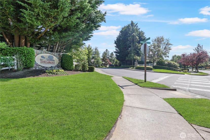 Property photo for 11520 Maple Court, Mukilteo photo 21