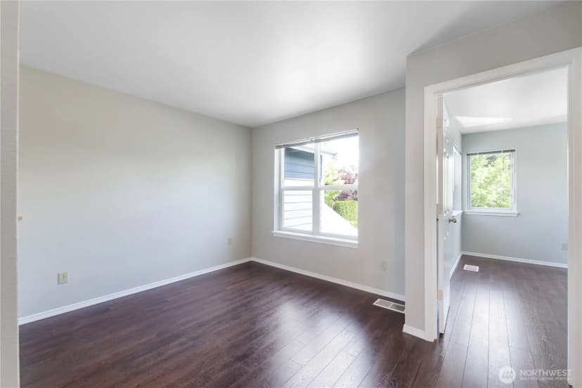 Property photo for 11520 Maple Court, Mukilteo photo 12